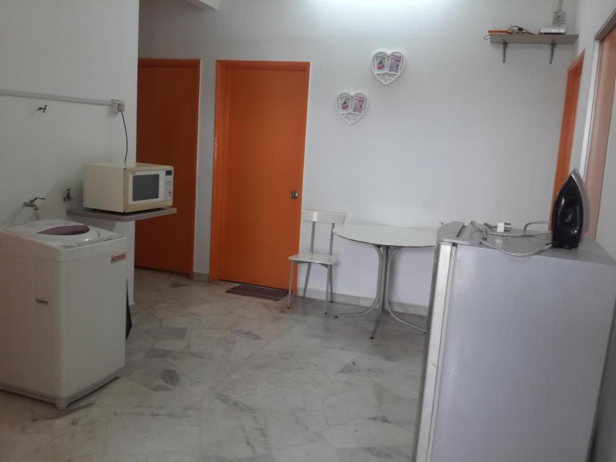My Place Apartment Subang Jaya Esterno foto