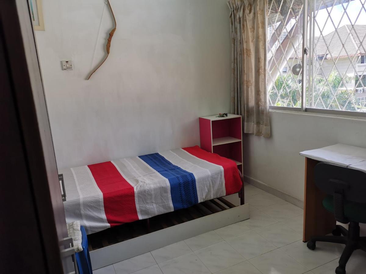 My Place Apartment Subang Jaya Esterno foto
