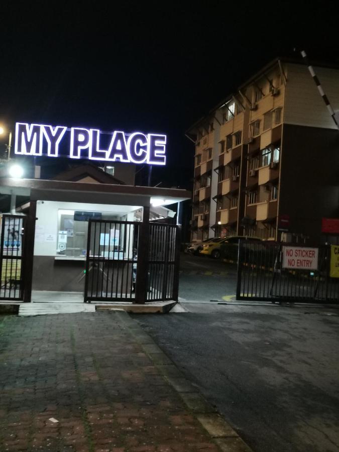 My Place Apartment Subang Jaya Esterno foto